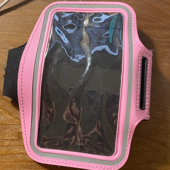 Iphone case for arm - Picture 1 of 2